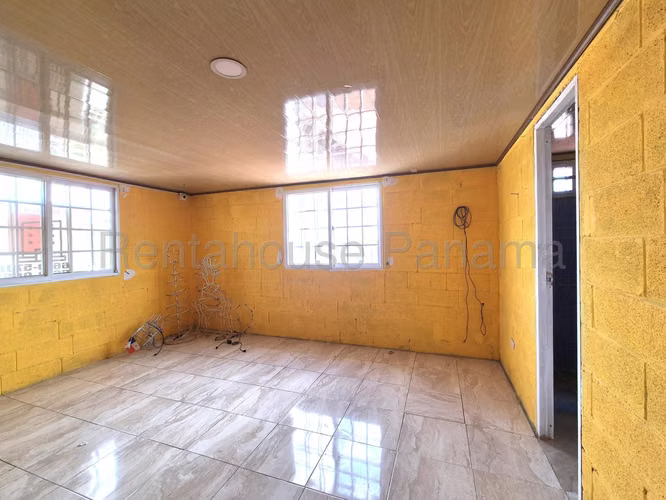 MB25-6671 Venta de Casa en Tocumen Altos Plaza Tocumen Solo Cliente Directo