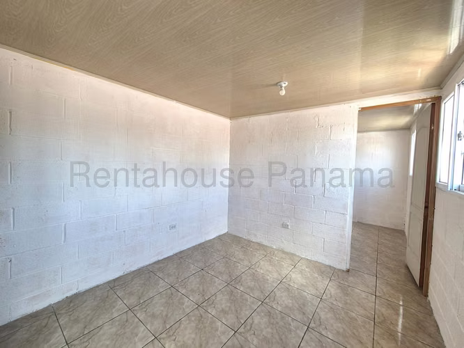 MB25-6671 Venta de Casa en Tocumen Altos Plaza Tocumen Solo Cliente Directo