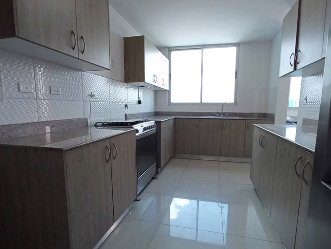 RR VENTA DE APARTAMENTO EN OBARRIO PH RIVER PARK