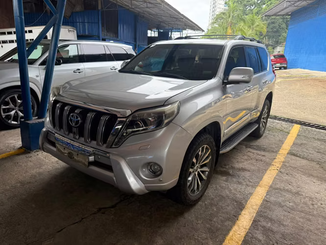 Toyota Prado VX, FULL EXTRAS, excelentes condiciones.
