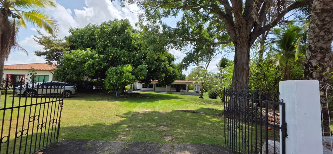 CASA DE PLAYA EN VENTA – Coronado