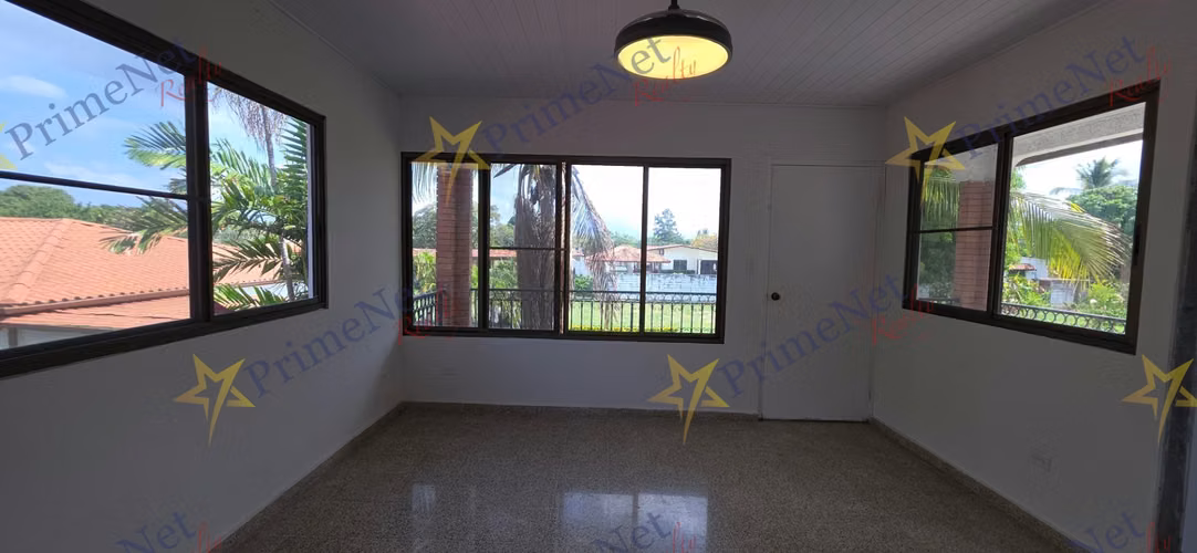 CASA DE PLAYA EN VENTA – Coronado