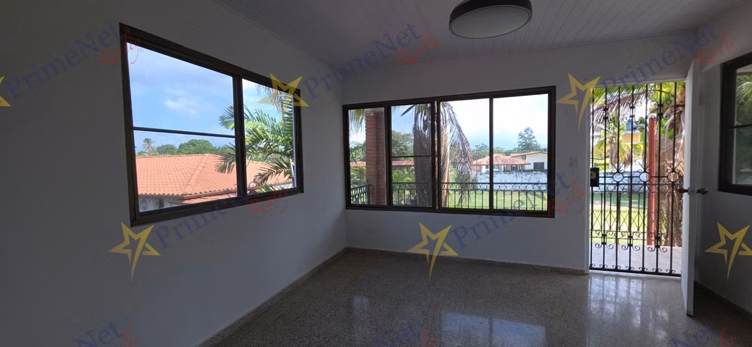 CASA DE PLAYA EN VENTA – Coronado