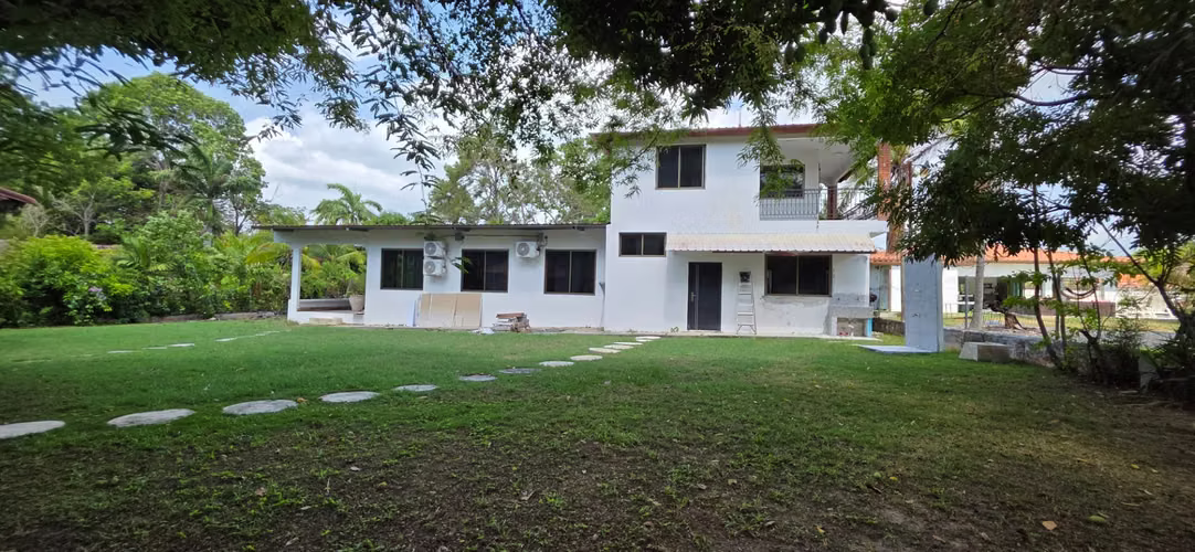 CASA DE PLAYA EN VENTA – Coronado