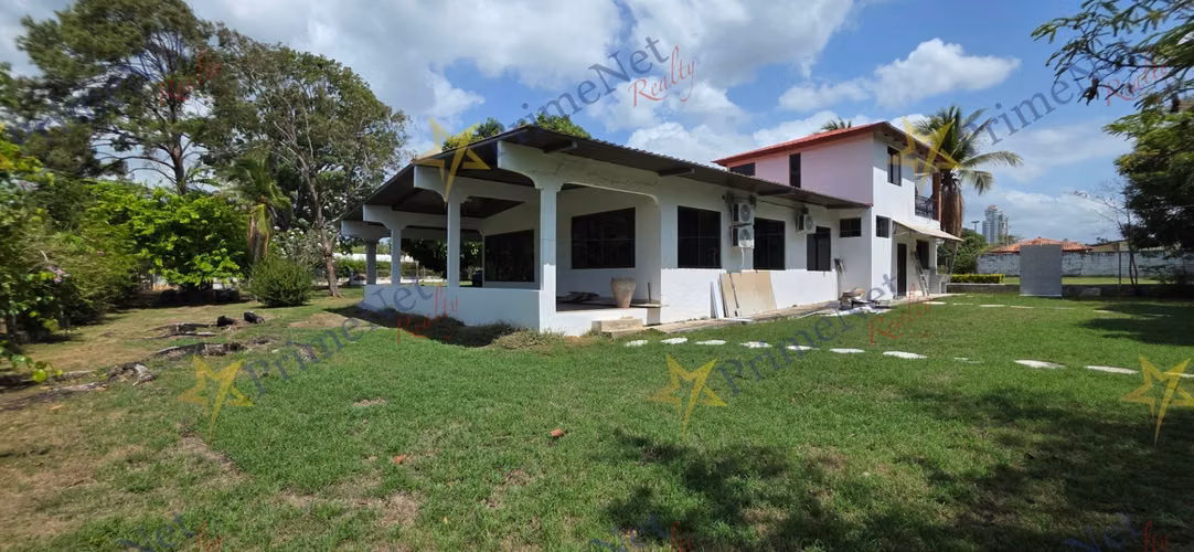 CASA DE PLAYA EN VENTA – Coronado