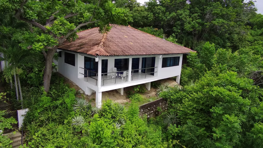 CASAS FRENTE AL MAR EN ALQUILER – Río Mar
