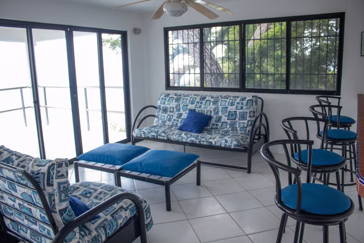CASAS FRENTE AL MAR EN ALQUILER – Río Mar