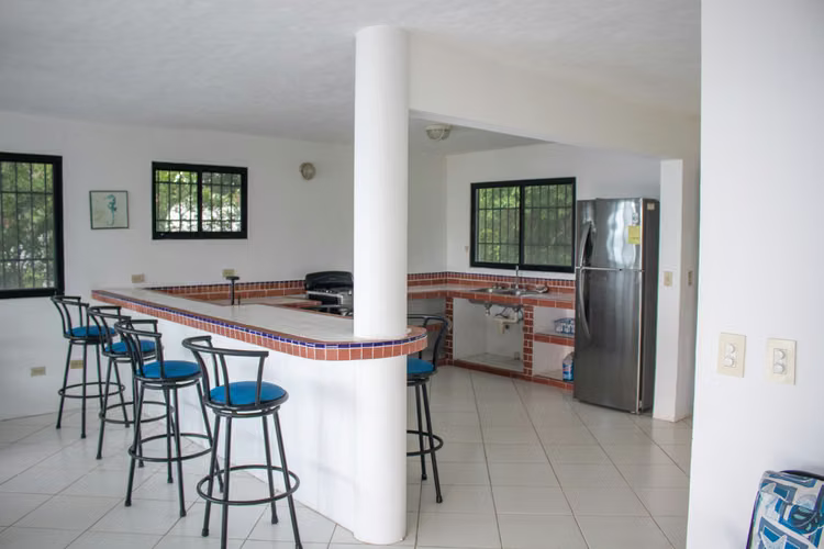 CASAS FRENTE AL MAR EN ALQUILER – Río Mar