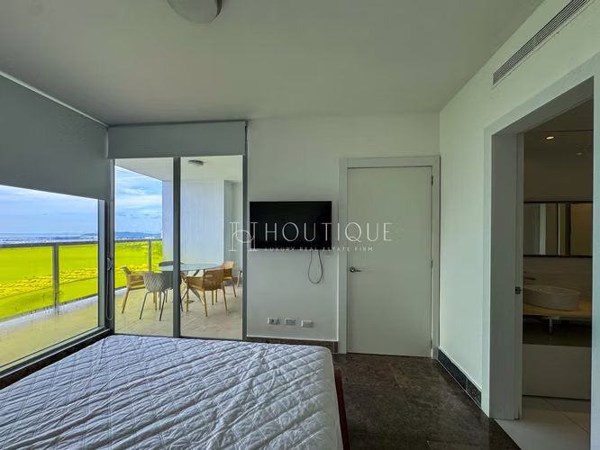 Alquiler de Apartamento Amoblado en Av Balboa PH Arts & Yoo
