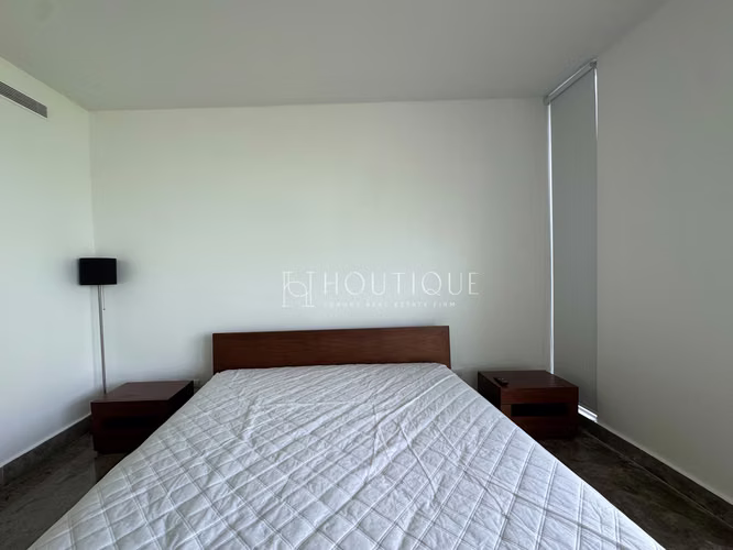Alquiler de Apartamento Amoblado en Av Balboa PH Arts & Yoo