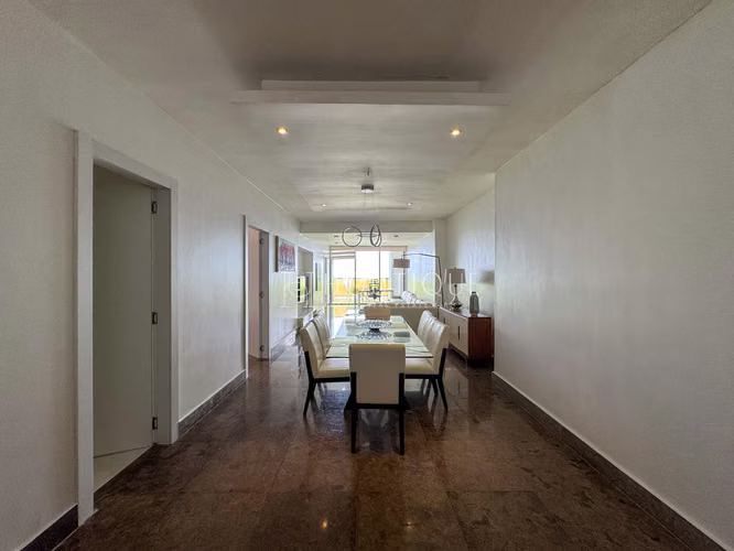 Alquiler de Apartamento Amoblado en Av Balboa PH Arts & Yoo