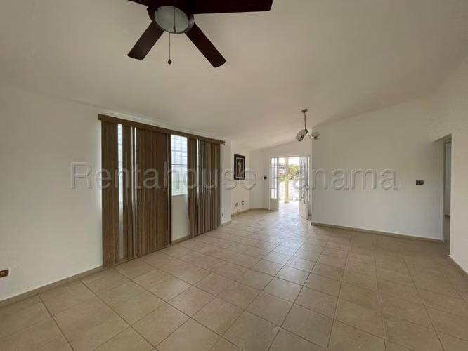 Venta de casa en Brisas del Golf 27MVCH985