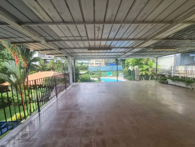 CASA COMERCIAL O RESIDENCIAL EN EL CARMEN - TERRENO: 1,010.25 m²