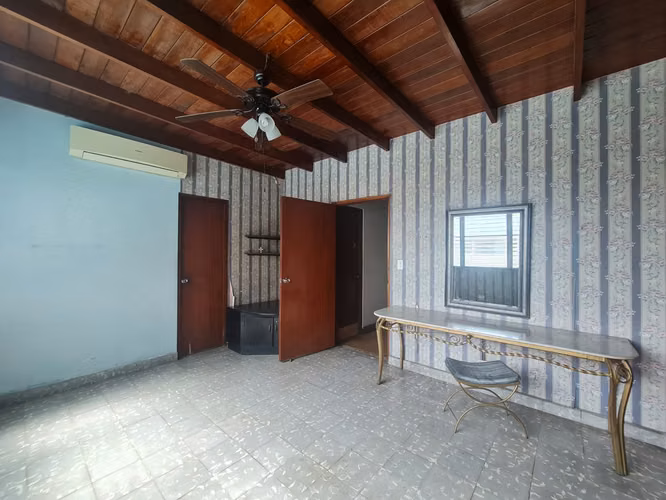 CASA COMERCIAL O RESIDENCIAL EN EL CARMEN - TERRENO: 1,010.25 m²