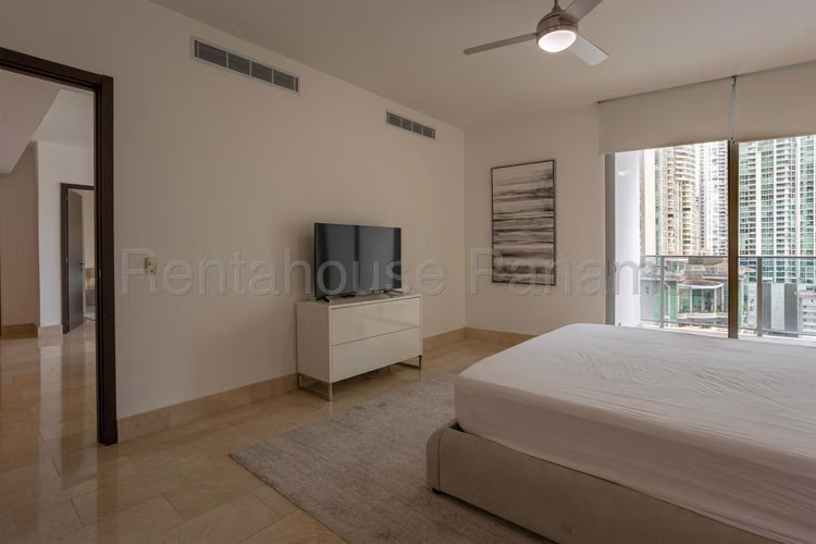 Venta de Apartamento en Punta Pacifica Ph Grand Tower NS