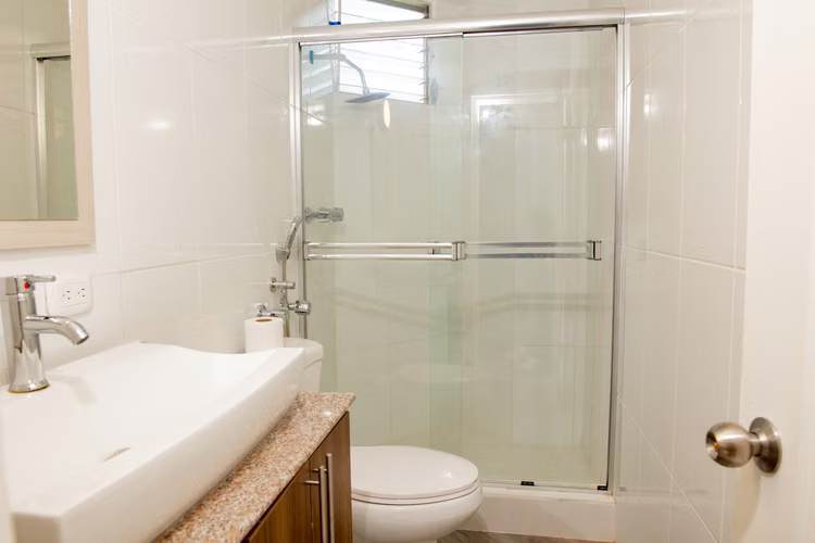 Apartamento Calle 50 | Amueblado | Cerca de Multiplaza | Linea Blanca