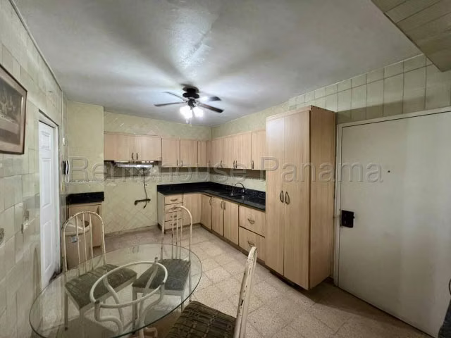 Apartamento en Venta en Obarrio. EH