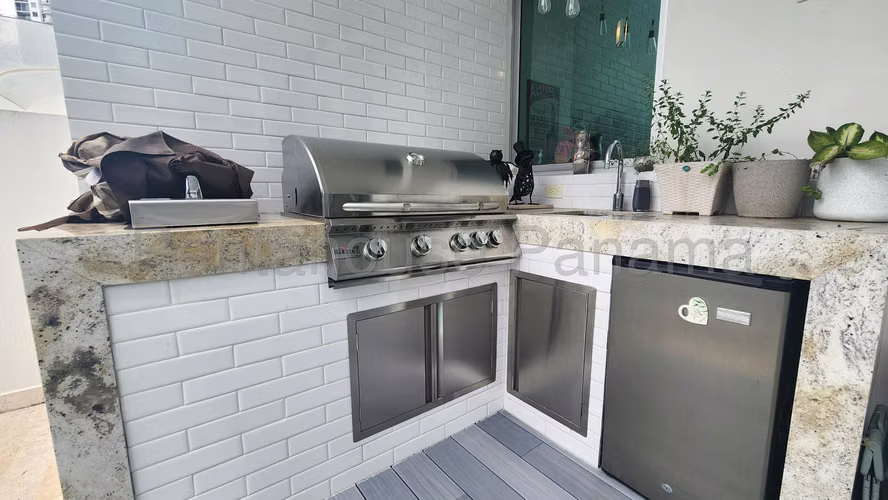 Espectacular Casa en Venta en Altos del Golf 27PPM960