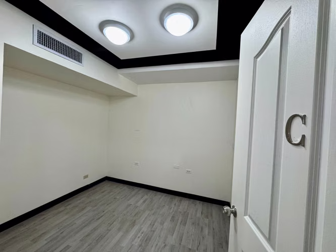 OFICINA PARA REUNIONES PRIVADAS · PLAZA PAITILLA · OFICINA 31C
