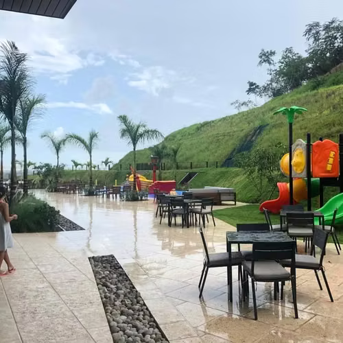 Vendo casa en Golf Gardens, Brisas del Golf con línea blanca - Imagen 14
