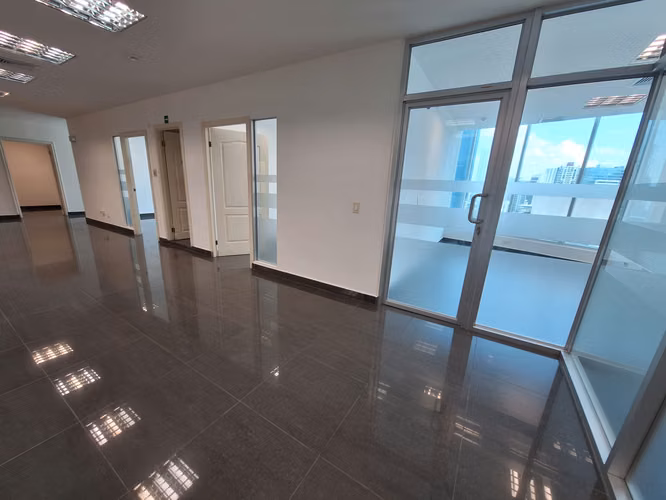VENTA DE OFICINA PH OCEAN BUSINESS PLAZA