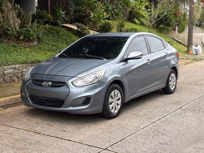 Hyundai Accent Automático Año 2019 Semi Full