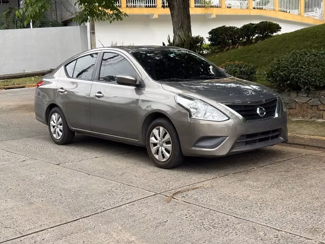 Nissan versa automático japonés Semi full