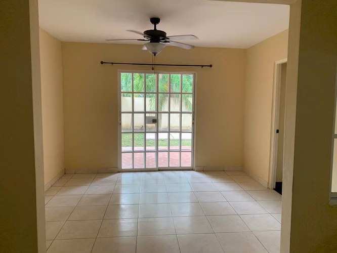 Se Vende Amplia Casa en Villa Serena – Villa Zaita
