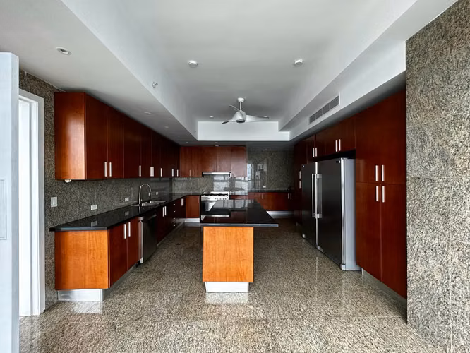 Alquiler de apartamento en Punta Paitilla – PH The Point