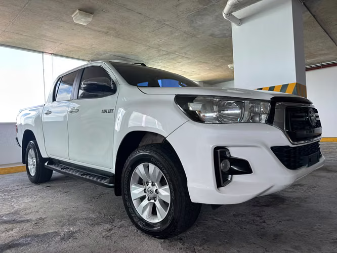TOYOTA HILUX 2020 AUTOMATICA - Imagen 5