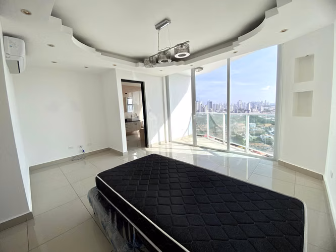 220 m² de Espacio, Privacidad y Excelente Ubicación | PH Highland View