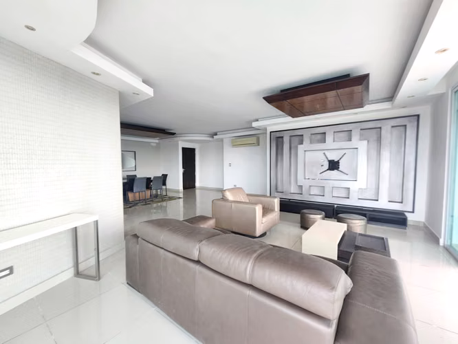 220 m² de Espacio, Privacidad y Excelente Ubicación | PH Highland View