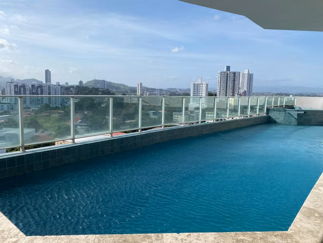 220 m² de Espacio, Privacidad y Excelente Ubicación | PH Highland View