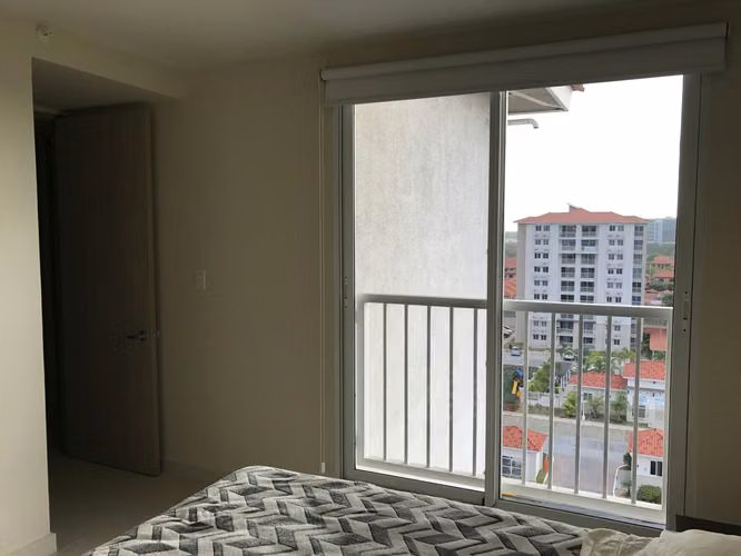 APARTAMENTO EN VENTA TORRES DE VERSALLES II $159K
