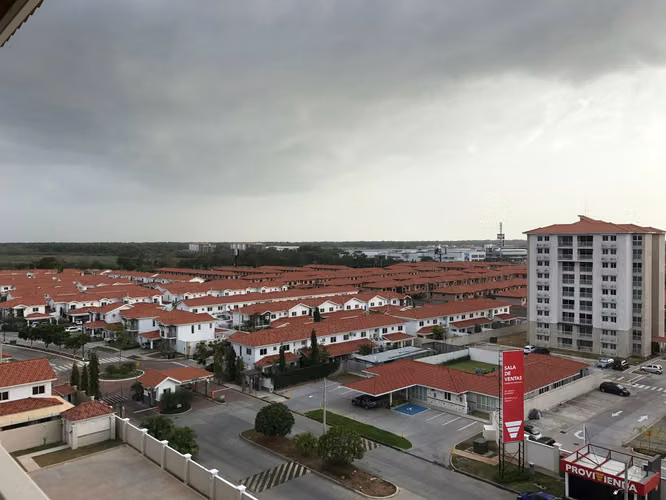 APARTAMENTO EN VENTA TORRES DE VERSALLES II $159K