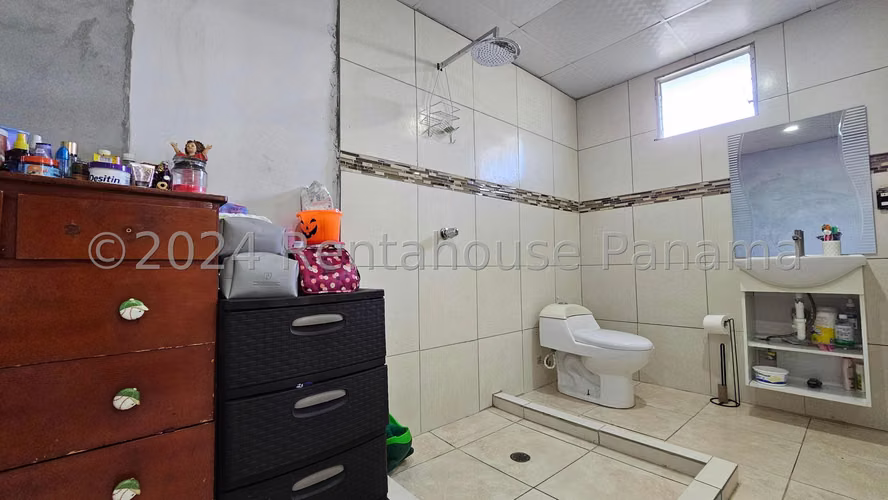 VENTA DE CASA EN ARRAIJAN ABS