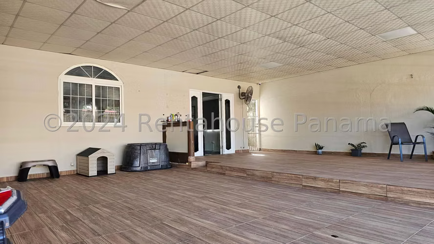 VENTA DE CASA EN ARRAIJAN ABS