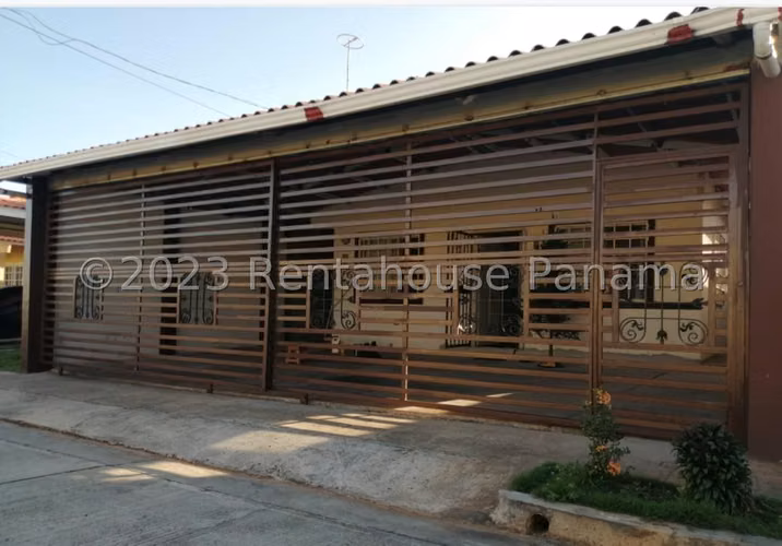 VENTA DE CASA EN 24 DE DICIEMBRE DDB24-2802