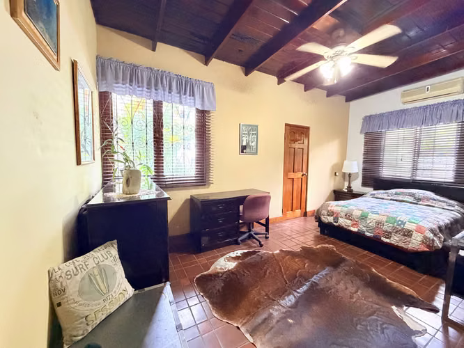 SE VENDE CASA EN BETANIA