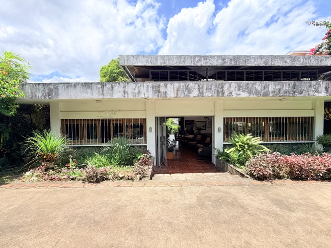 SE VENDE CASA EN BETANIA