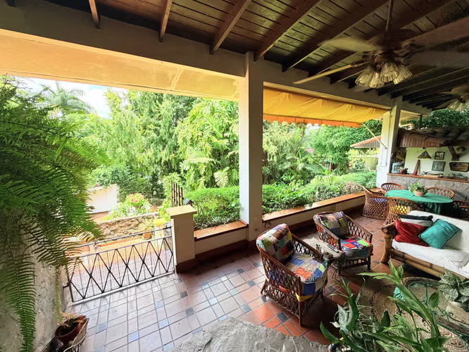SE VENDE CASA EN BETANIA