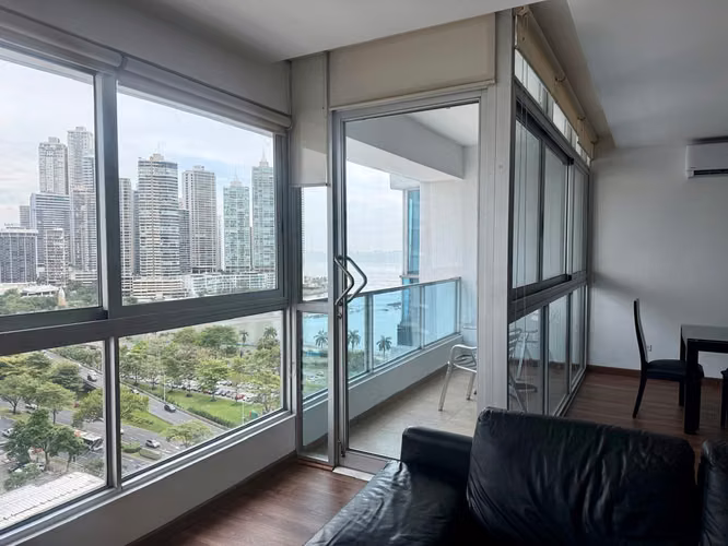 ALQUILO APARTAMENTO DE LUJO EN PH BAYFRONT $1,550