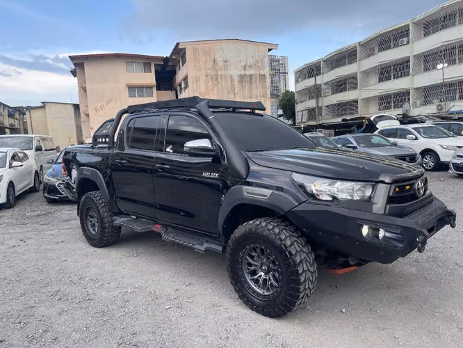 TOYOTA HILUX 2022 FULL EQUIPADA - Imagen 2