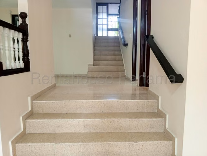 VENTA DE CASA DOS MARES GM