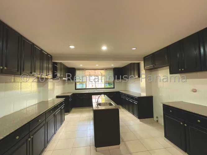VENTA DE CASA ALBROOK GM