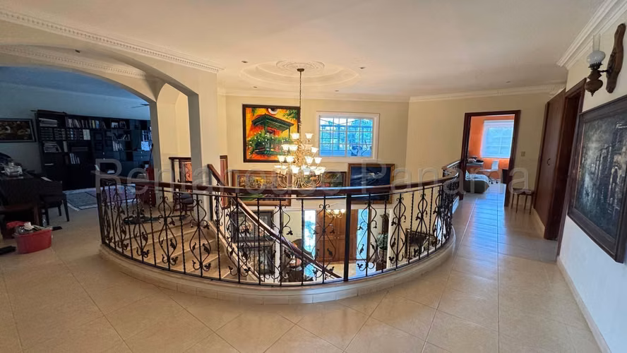 VENTA DE CASA COSTA DEL ESTE GM