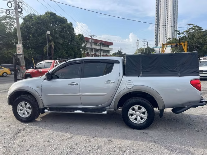 MITSUBISHI L MANUAL - Imagen 4