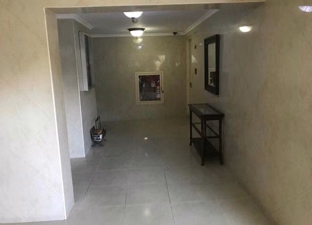 VENDO APARTAMENTO TOTALMENTE RENOVADO PH TORRES DEL SOL - G