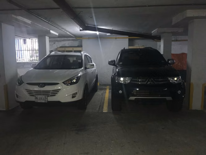 VENDO APARTAMENTO TOTALMENTE RENOVADO PH TORRES DEL SOL - G