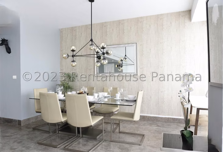 Alquilo Apartamento en Avenida Balboa LC26-121